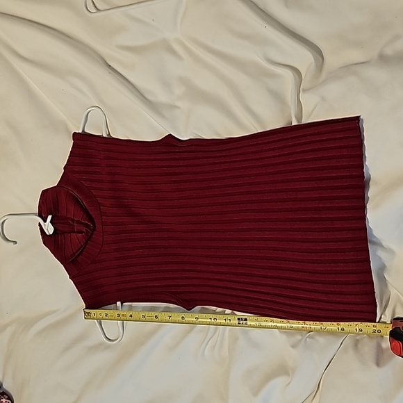 Turtleneck, sleeveless, red M, ribbed, comfy, by Blue Asphalt - Picture 5 of 7